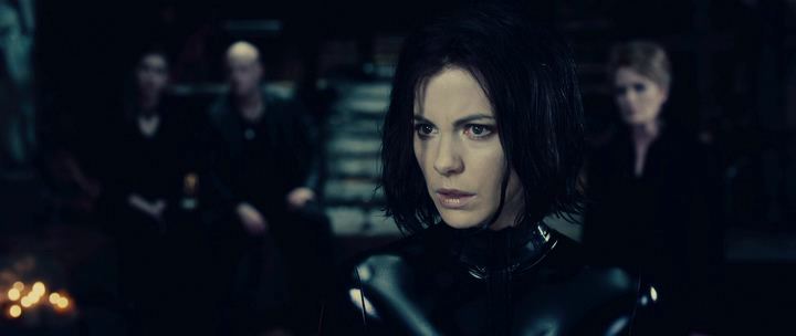  :  / Underworld: Awakening(2012/ HDRip)